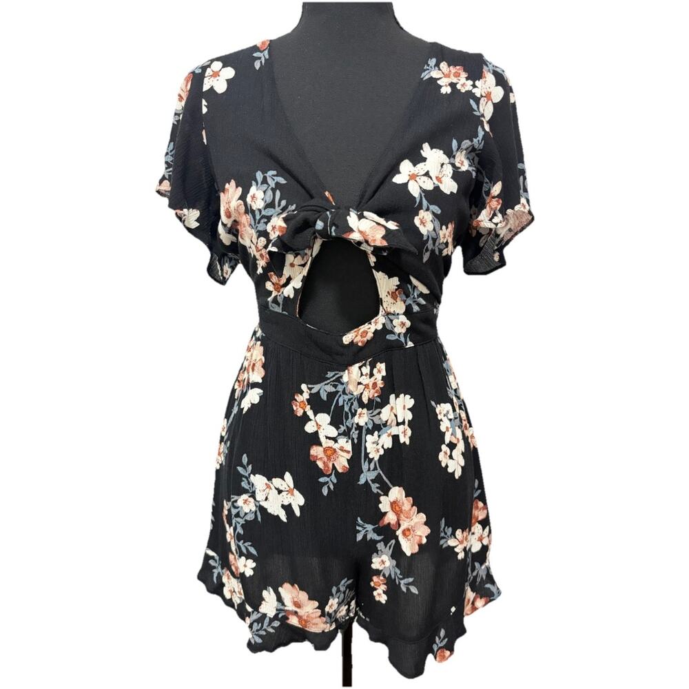 American Eagle Floral Romper Large Black Cutout Tie Front Boho Flutter Sleeve